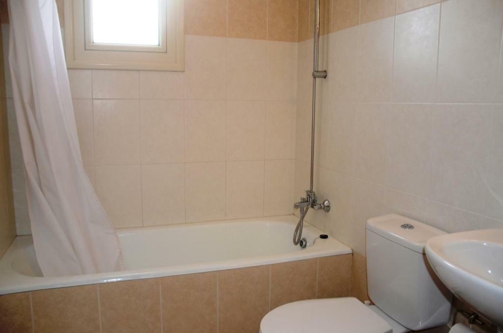 2 Bedroom Poolside Apartment E9 Peyia Esterno foto